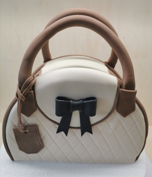 3D Torten-Kurs &quot;Handtasche&quot; am Samstag, 31.5.25 in Frankfurt