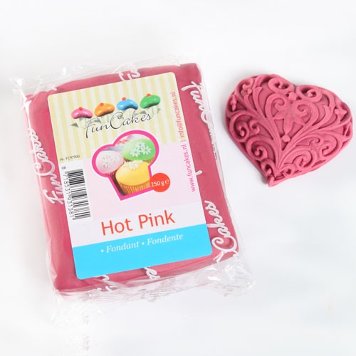 Funcakes Fondant hot pink 250 g