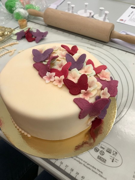 Grundkurs Fondant & Motivtorten am Samstag, 3.6.23 in Frankfurt
